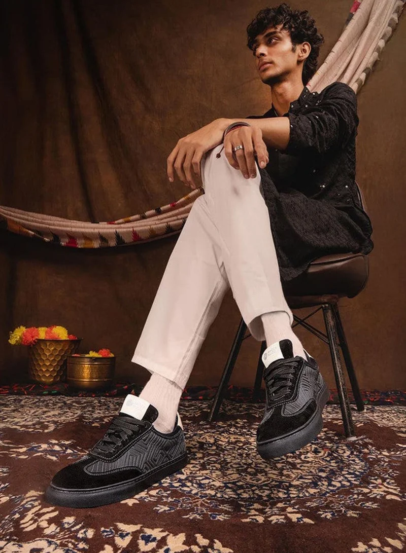 باكا بوتشي أحذية رياضية رجالية برباط من الدانتيل الأسود